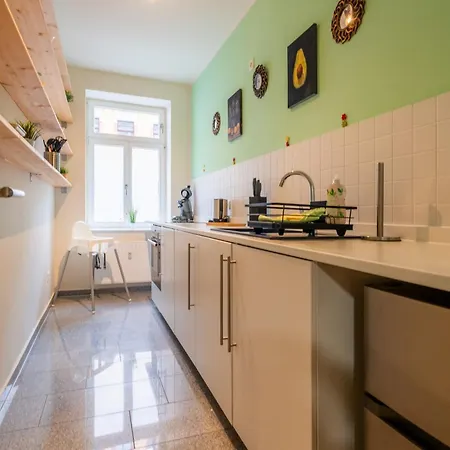 - Garten - Balkon - 10 Min Zum Zentrum