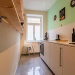 - Garten - Balkon - 10 Min Zum Zentrum アパート *