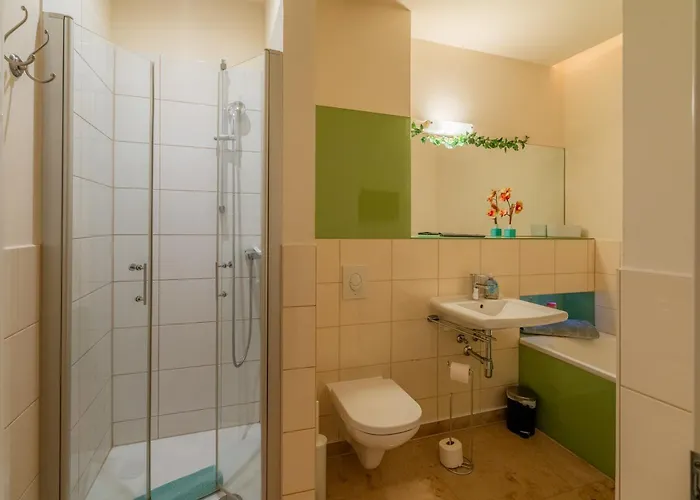 - Garten - Balkon - 10 Min Zum Zentrum *