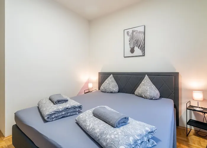 公寓 - Garten - Balkon - 10 Min Zum Zentrum *